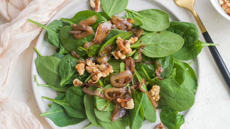 wilted spinach salad