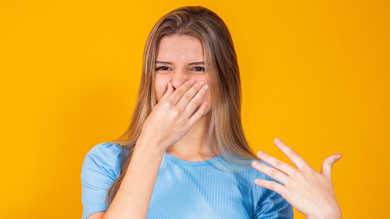 Your Body Odor May Be A Sign Of Hormonal Changes